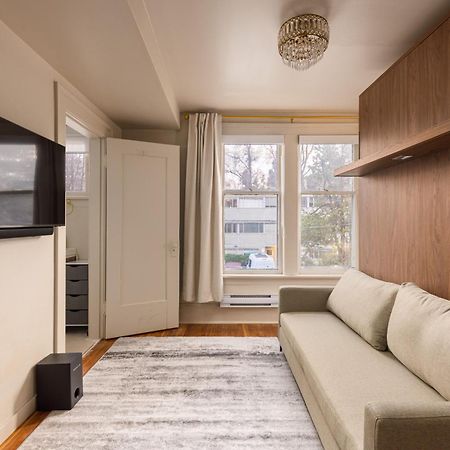 The Hunter House Bed And Breakfast Vancouver Dış mekan fotoğraf